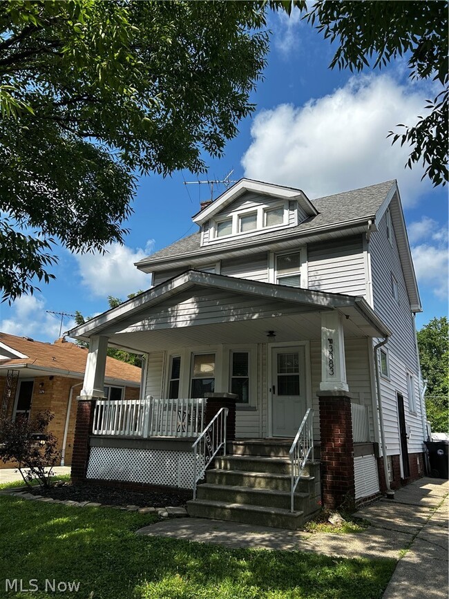 Building Photo - 3383 W 128th St