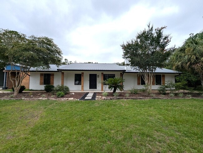 Photo - 8717 Sand Pine Dr