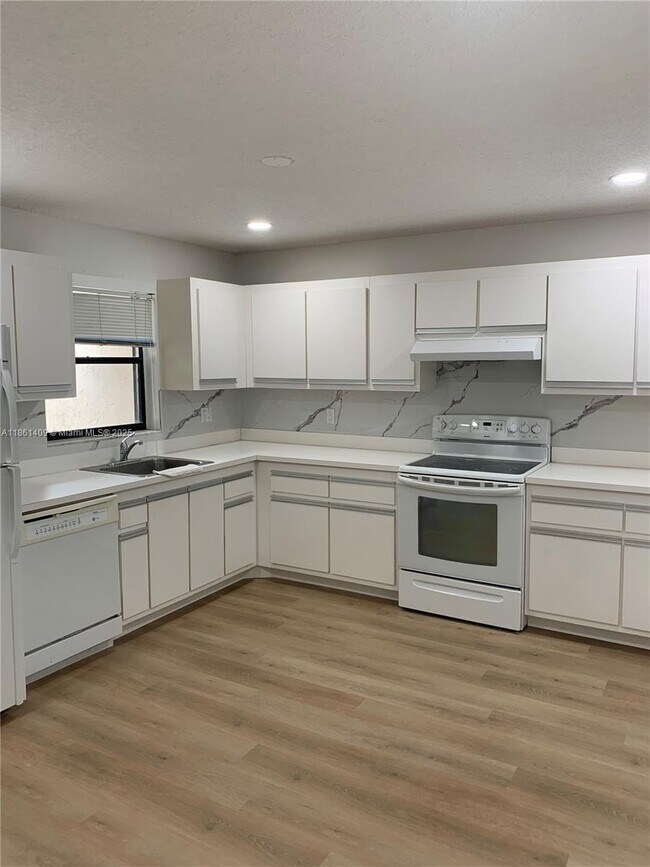 Photo - 3532 NW 95th Terrace