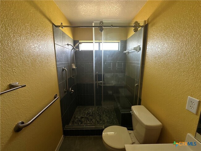 Photo - 3005 Dannen Ct