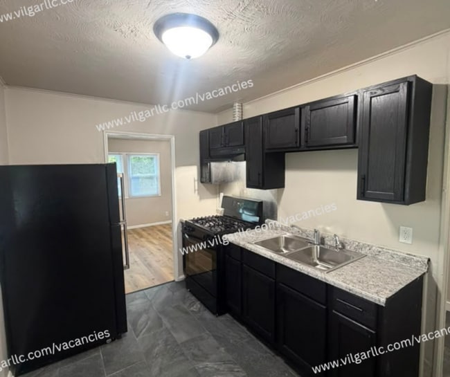 Photo - Very spacious 3 Bedroom and 1 Bathroom Home