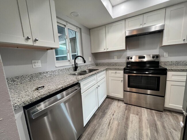 Photo - 4042 Audubon Dr