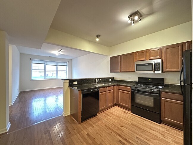 Photo - 4217 W Irving Park Rd Unit B3