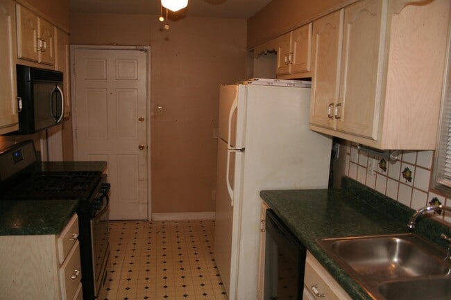 Photo - 4864 Quince Rd