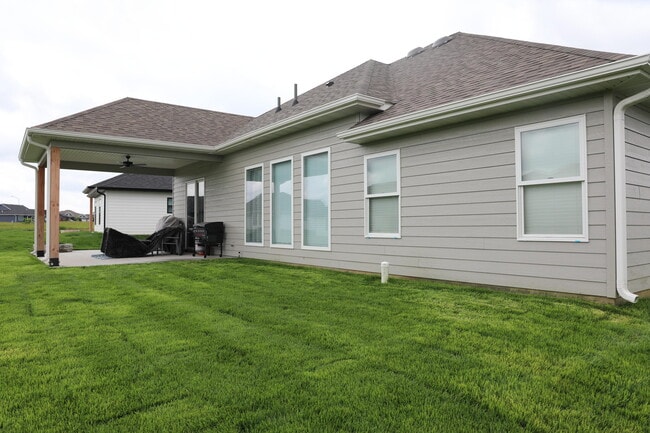 Photo - 4609 Chambers Bay Dr