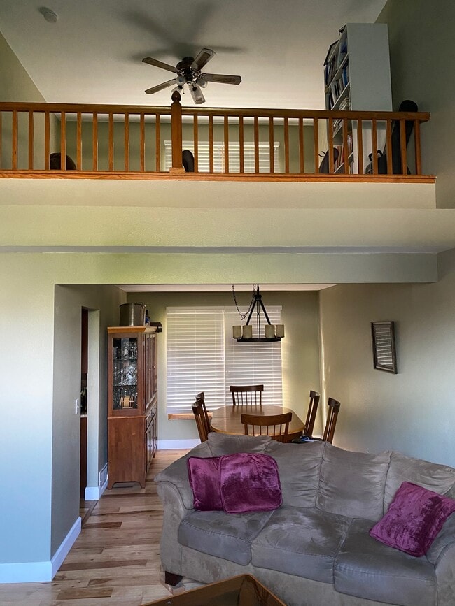 Photo - 2719 Whitworth Dr