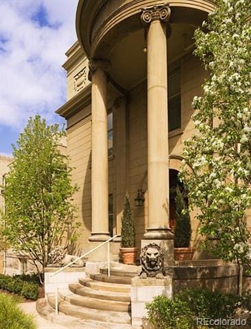 Photo - 1600 Logan St