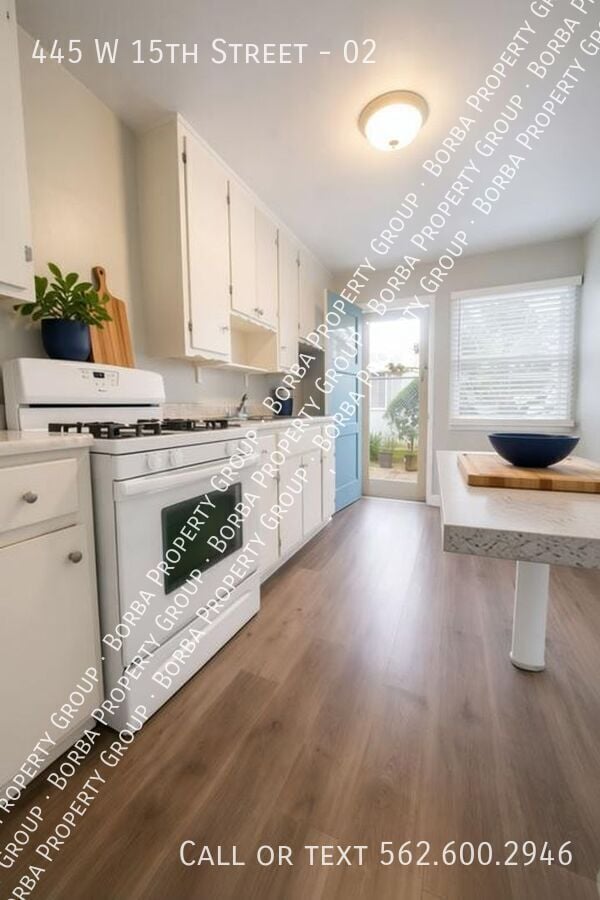 Photo - 445 W 15th St Unidad 02