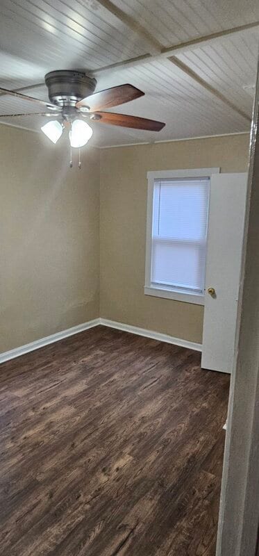 Photo - 1457 W 29th St