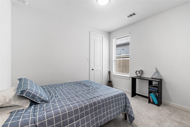 Building Photo - 7478 Cattail Fls Ln