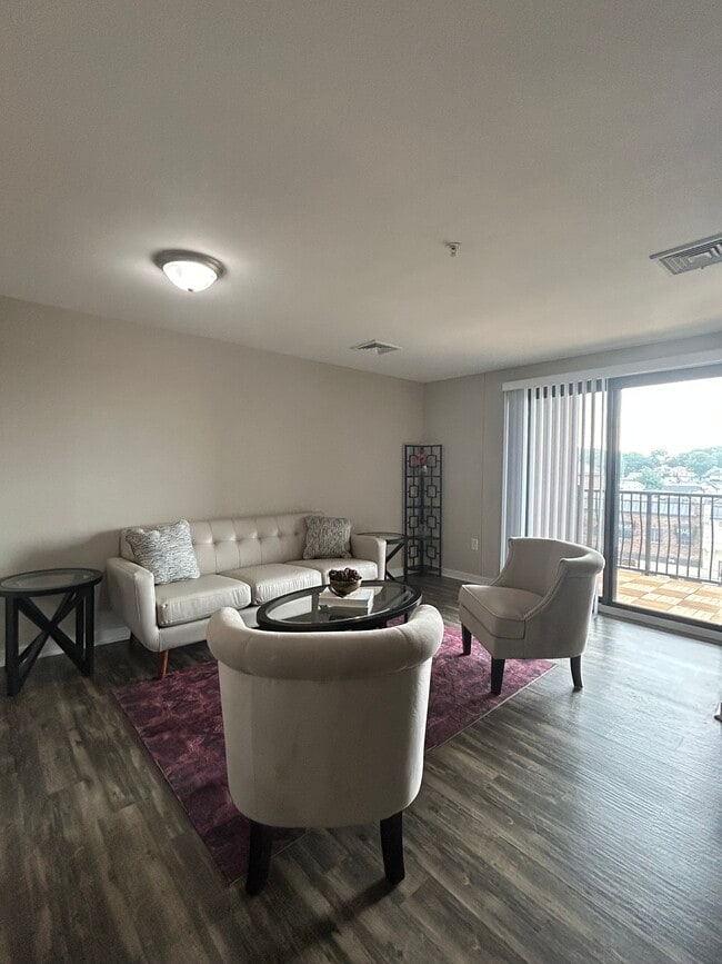 THE FAIRVIEW - THE FAIRVIEW Apartments
