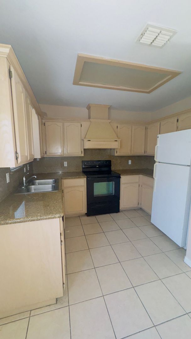 Photo - 616 Horizon Peak Unit #4