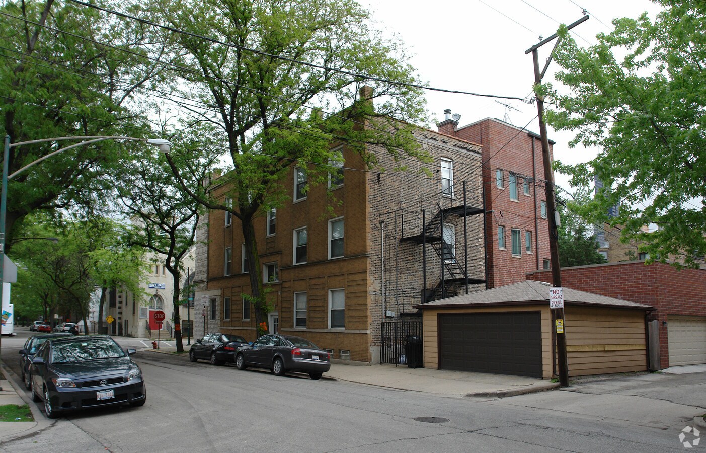 Photo - 1049 W Polk St