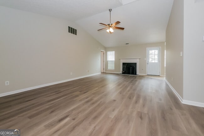 Photo - 473 Flint Ridge Ct