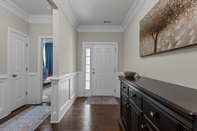 Photo - 2304 Everstone Rd