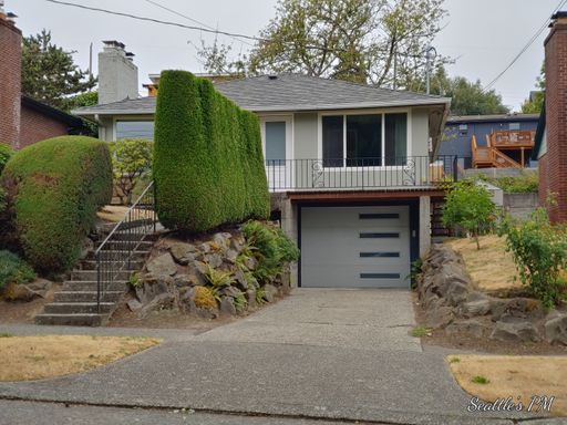 Beautifully Updated Magnolia House- 3 Bedr... - Beautifully Updated Magnolia House- 3 Bedr...