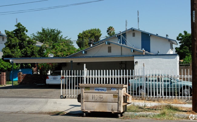 Building Photo - 4445 E Clay Ave Rental