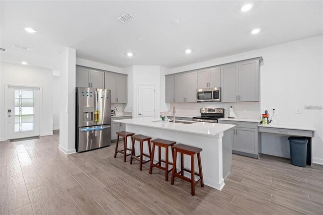 Photo - 9715 Introduction Wy