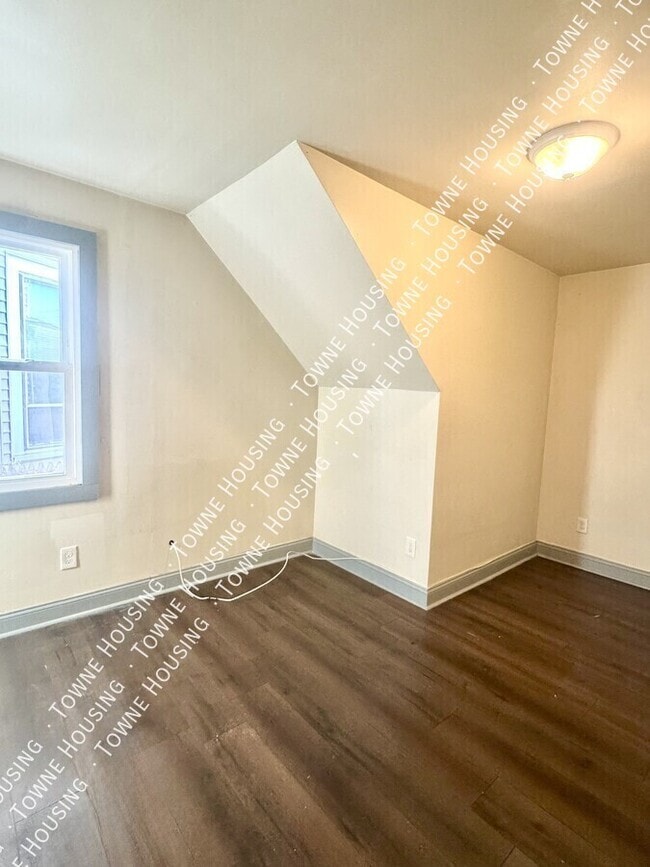 Photo - 24 Como Ave Unit 1