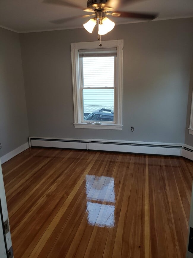 Photo - 27 Martha St Unit 1