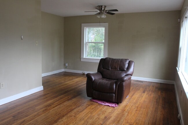 Photo - 1114 10th Ave