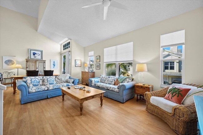 Photo - 301 Mainsail Cir