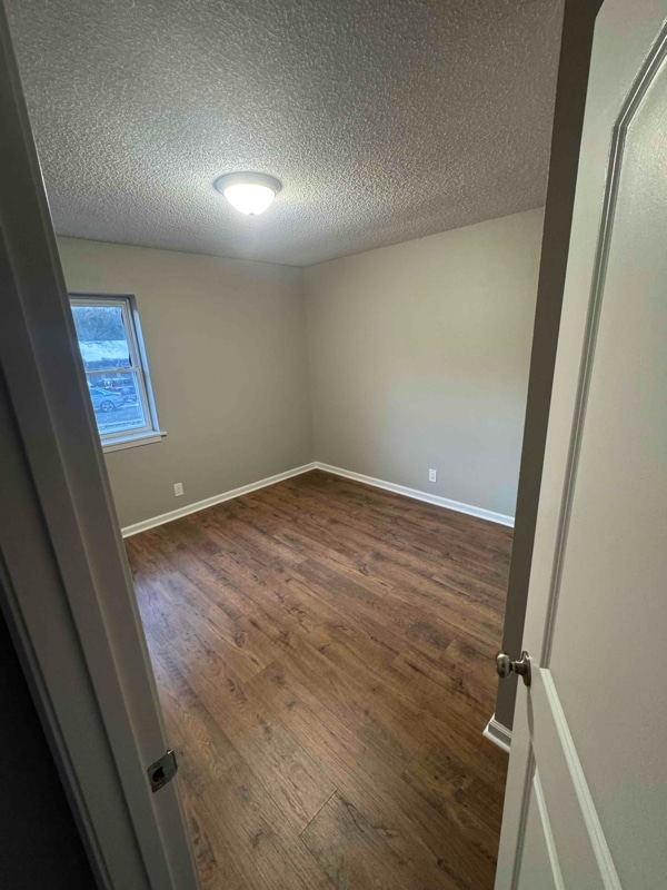 Photo - 1317 Robinwood Dr