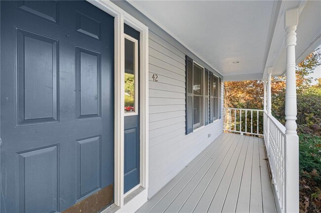 Photo - 42 Rollingwood Dr