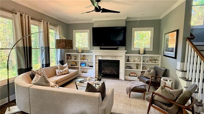 Photo - 2231 Cavanaugh Ave SE