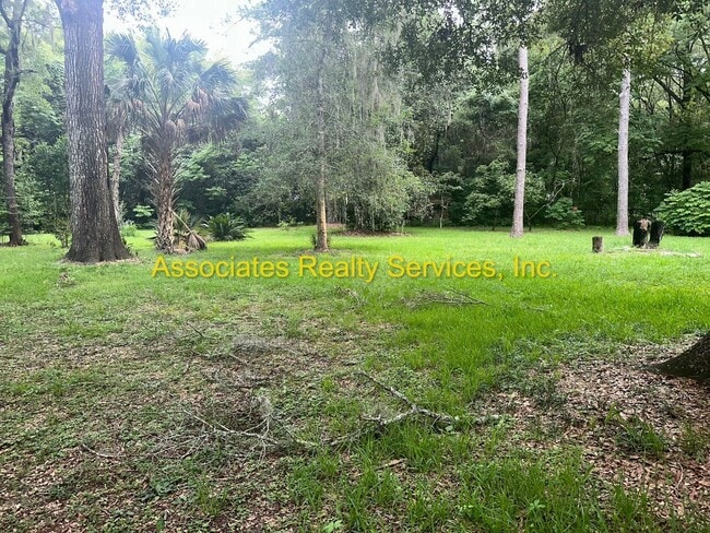 Photo - Three bedroom, two bath - 1720 Sq. ft., Acre lot