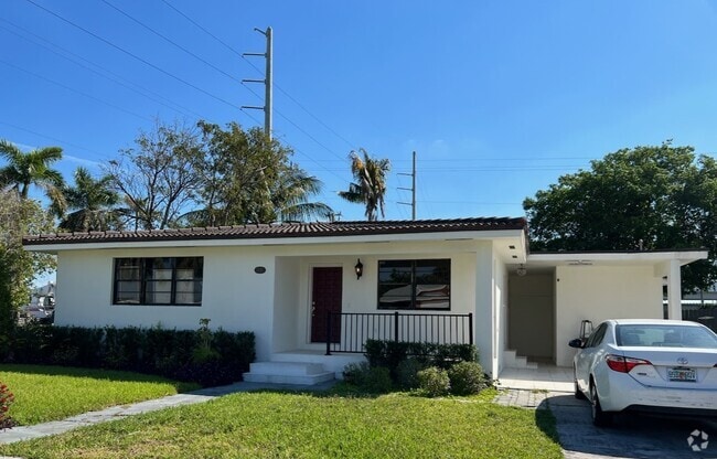 Building Photo - 7045 NW 28th Ave Rental