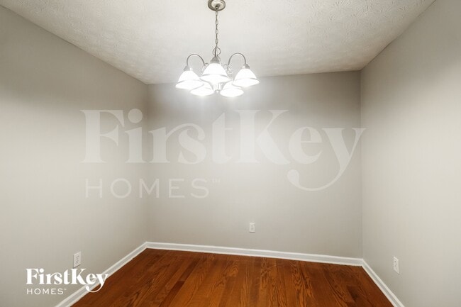 Photo - 175 Mills Creek Ln