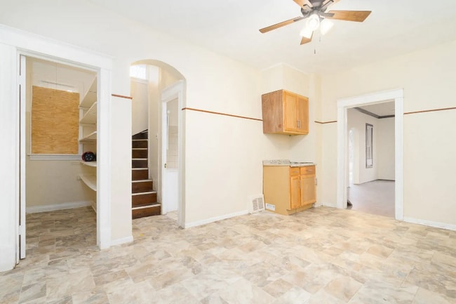 Photo - 321 W 105th St