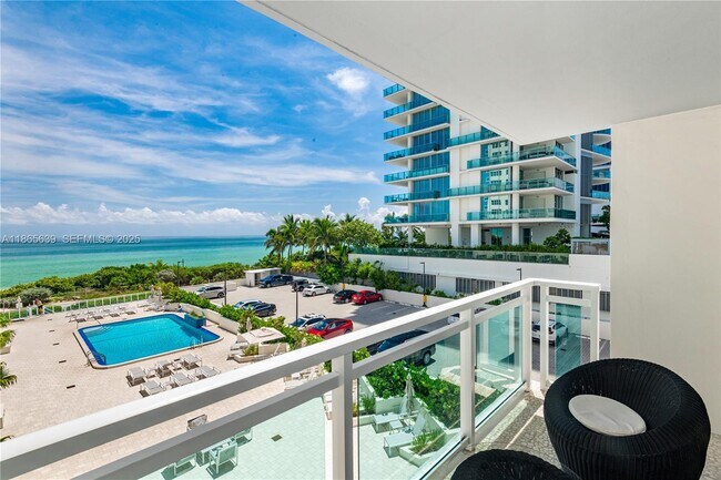 6917 Collins Ave Unit 511
