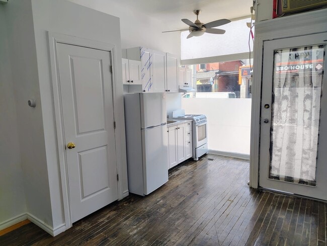 Photo - 494 Somerset St W Unit 1/2