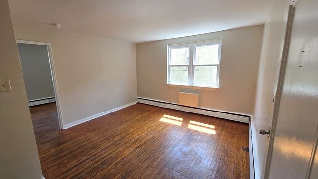 Photo - 5846 N Marvine St Unit A10