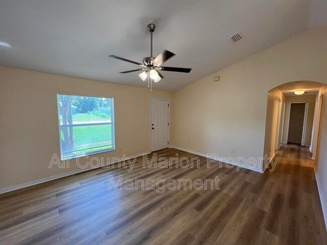 Photo - 520 Marion Oaks Ln