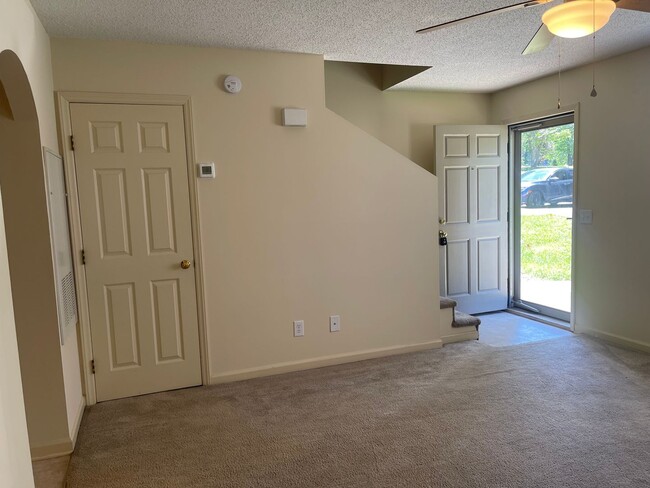 Photo - Beautiful 2-Bedroom Townhome in a Prime Location!