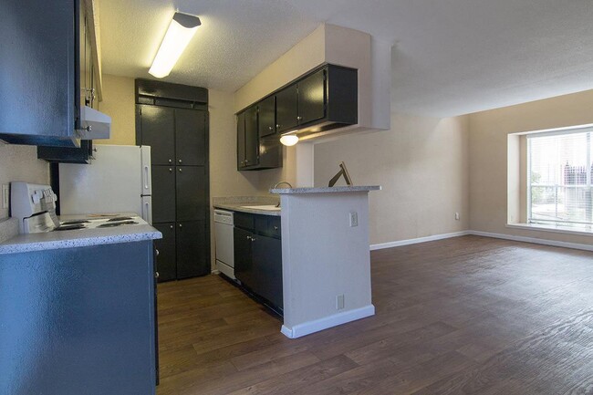 Photo - 4800 Lamonte Ln Unit #1601A