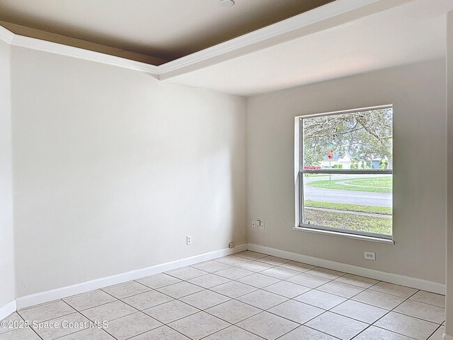 Photo - 1582 Pentax Ave