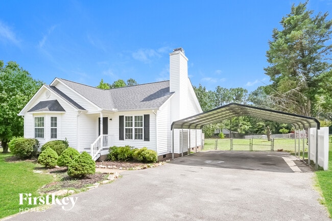 Photo - 105 Amber Ln