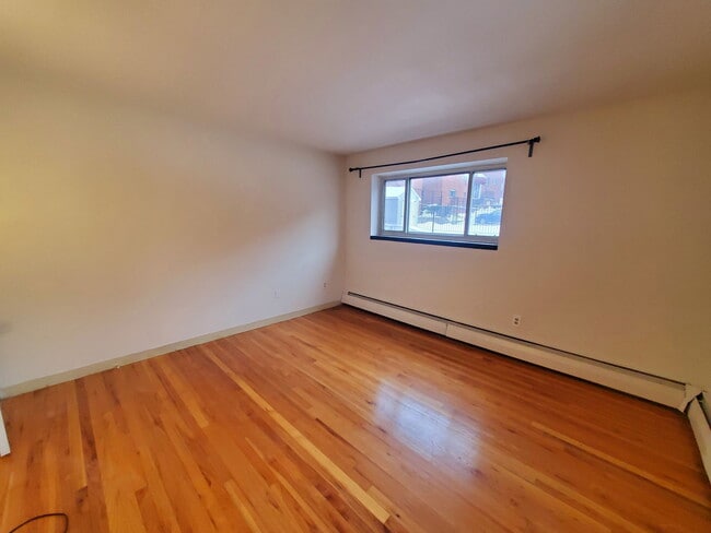 Photo - 245 Kelton St Unidad U24