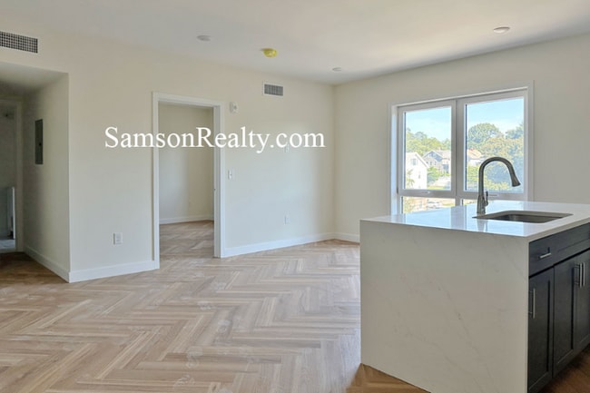 Photo - 165 Gano St Unidad 402