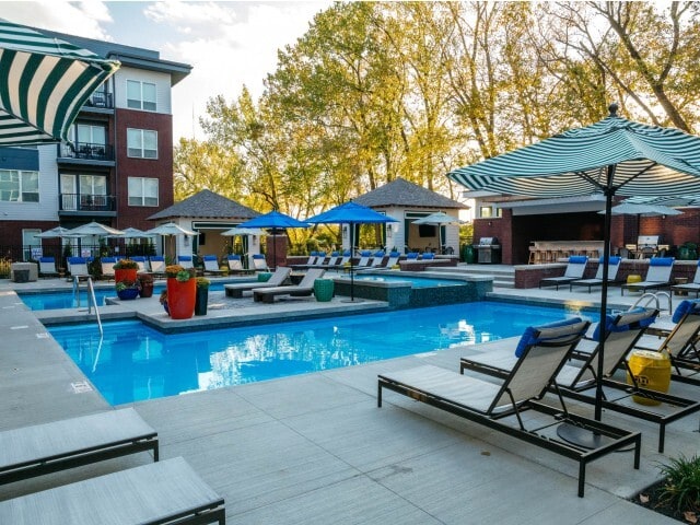 River House Pool Lounge