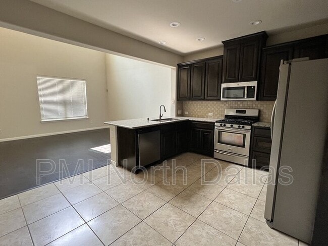 Photo - 532 S Greenville Ave