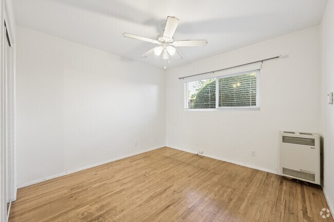 2BR, 1BA - 800SF - Second Bedroom