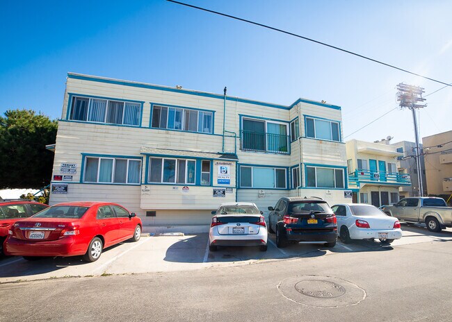 Photo - 16 Clubhouse Ave