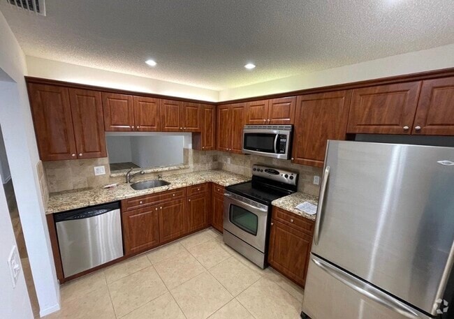 Building Photo - 350 Club Cir Unit 2 Rental