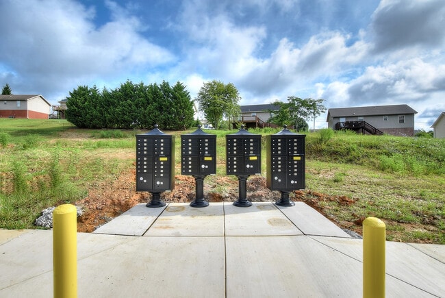 Photo - 2074 Haystack Cir