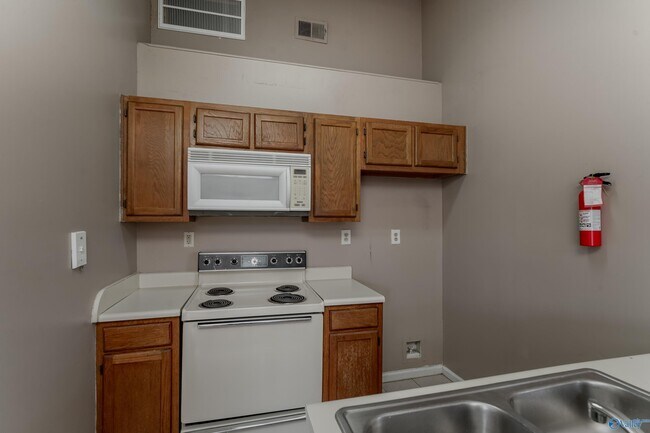 Photo - 104 Waters Edge Ln Unit 104
